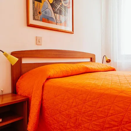 Apartment Casa Zanelli 2 *