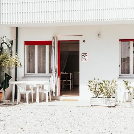 Casa Zanelli 2 利尼亚诺萨比亚多罗