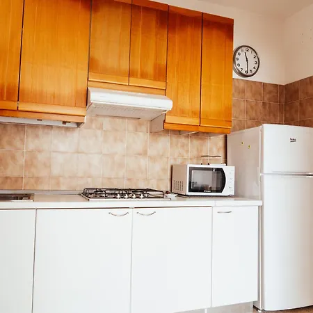 Apartment Casa Zanelli 2 *