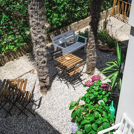 Casa Zanelli 2 利尼亚诺萨比亚多罗